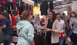 Ataşehir AK kadınlardan aşure ikramı